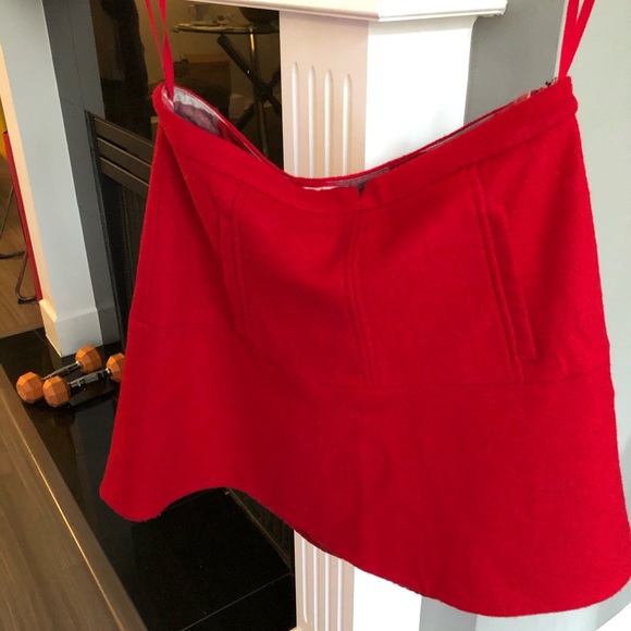 Anthropologie red felt mini skirt. - Picture 3 of 6